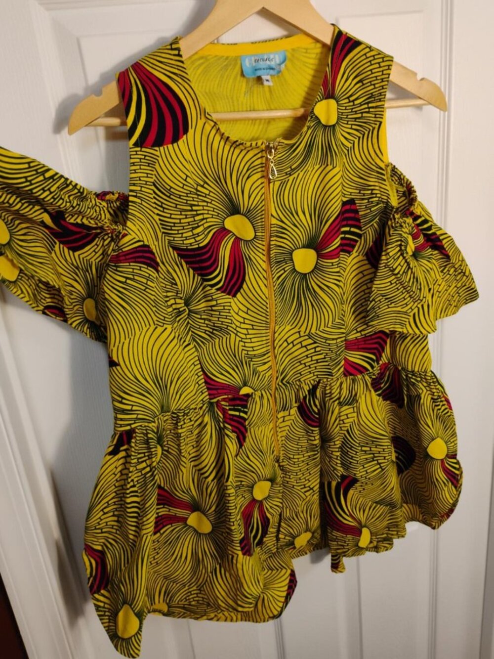 GNATU Ghana Size M African Print Peplum Top Cold Shoulder Ruffle Cotton